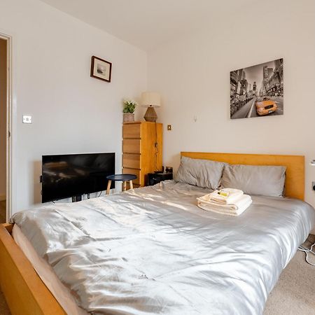 Room In Cardiff City Center - Swiftstay Экстерьер фото